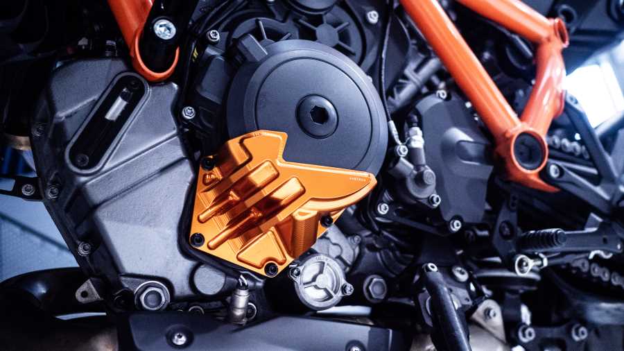 Ktm 1290/1390 Superduke left engine case protector