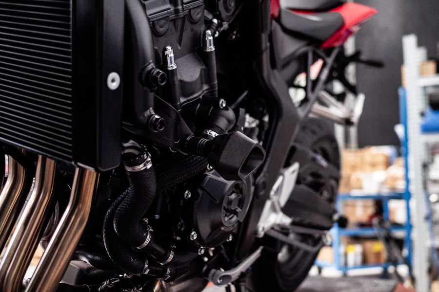 Pellicola Protettiva Opaca Antiriflesso Brotect Per Honda Hornet CB1000 SP 2025 – 2 Pezzi, Anti Impronte, Prodotta In Germania
