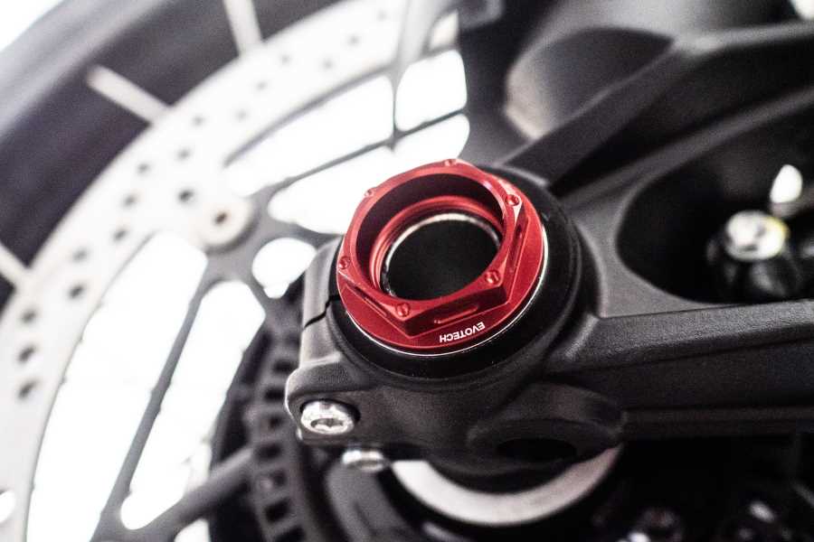 Ergal nut Ducati M25x1.25 (front wheel axle)
