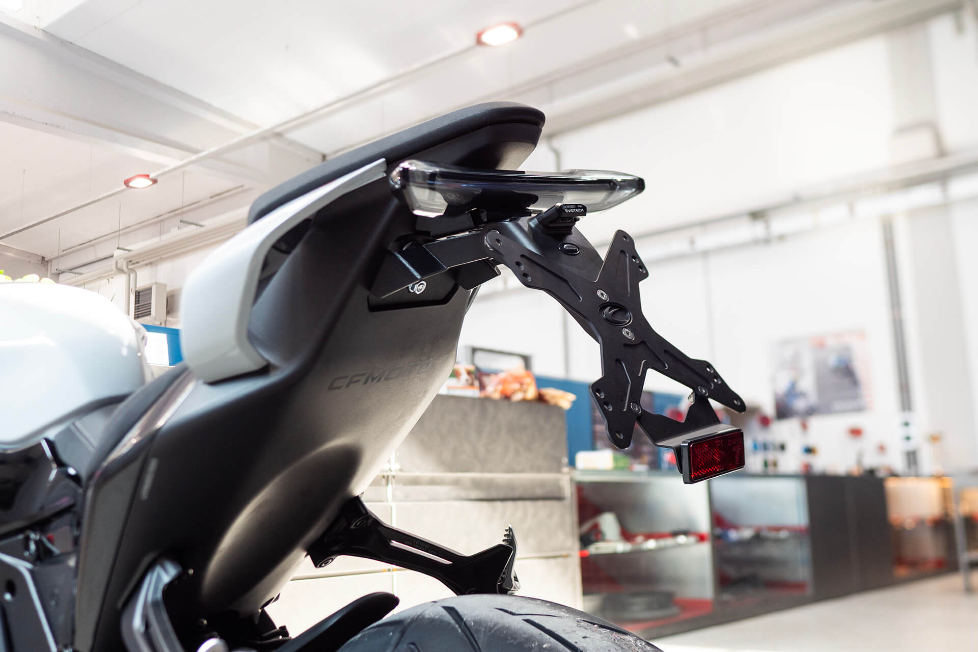 Cf Moto 675 RR-R Evotech tail tidy