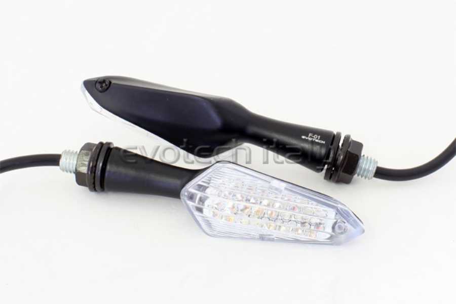 Porta matrícula Triumph Trident 660 '21-'25 - Main Image